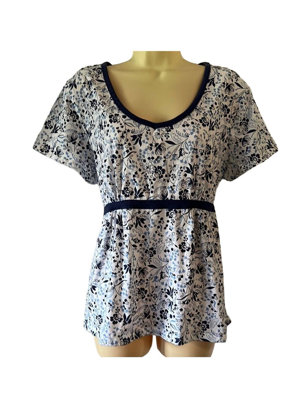 Bobbie Brooks Size 1X (16/18) Floral Print Knit Top Blouse